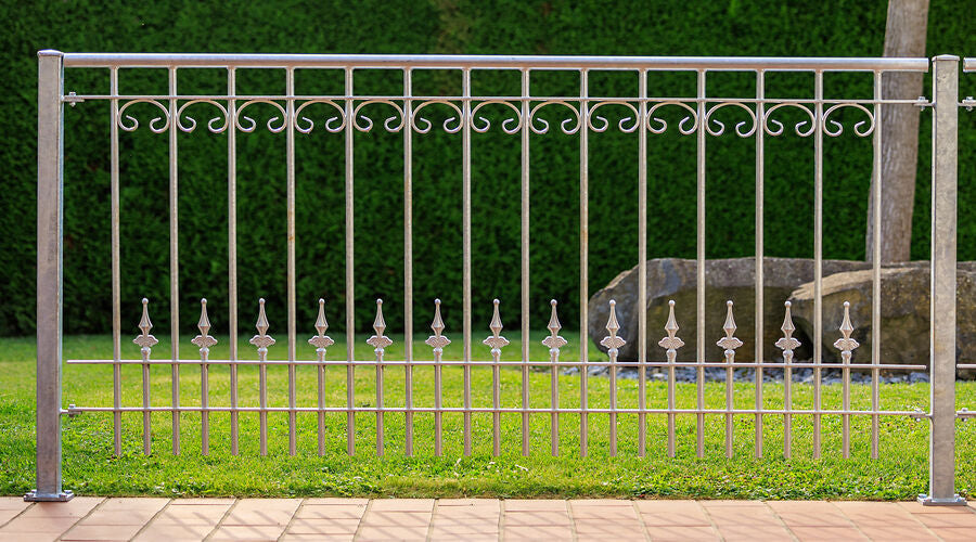 Hot-dip galvanised or electro-galvanised – which process is the right choice?