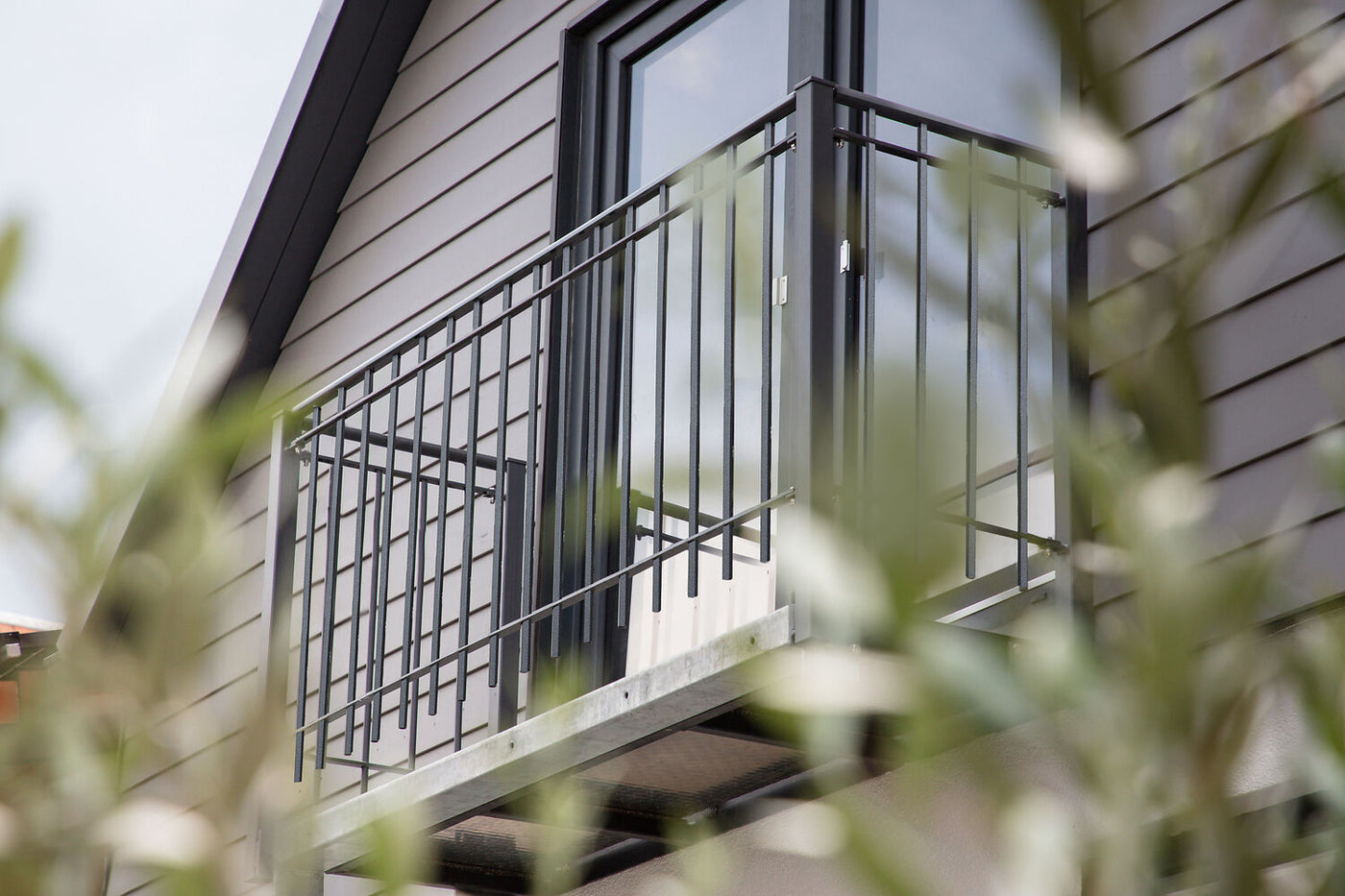 Railing set as a complete solution – safe, simple and attractively priced